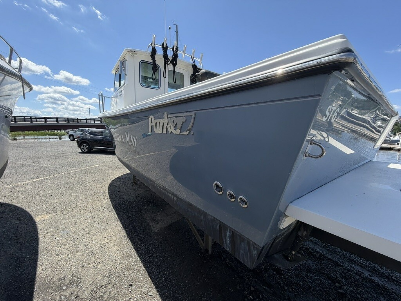 2018 Parker 2520 XL Sports Cabin