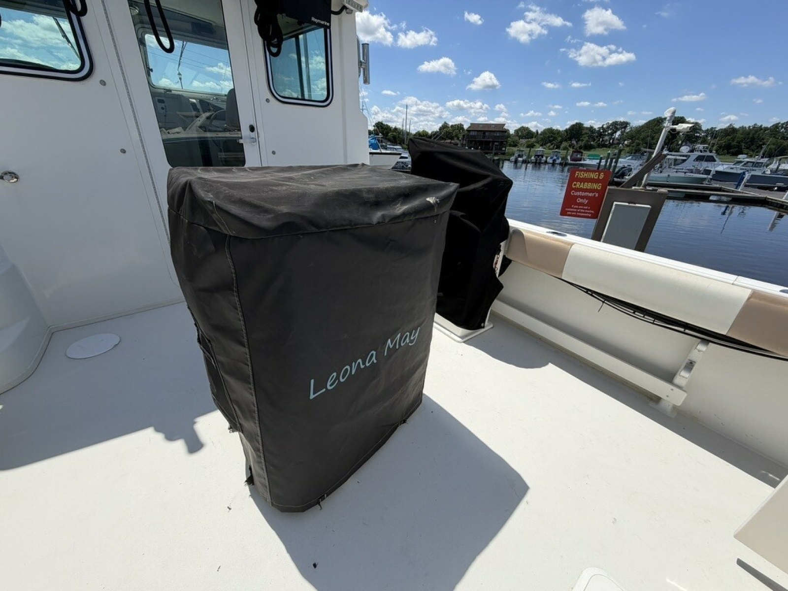 2018 Parker 2520 XL Sports Cabin
