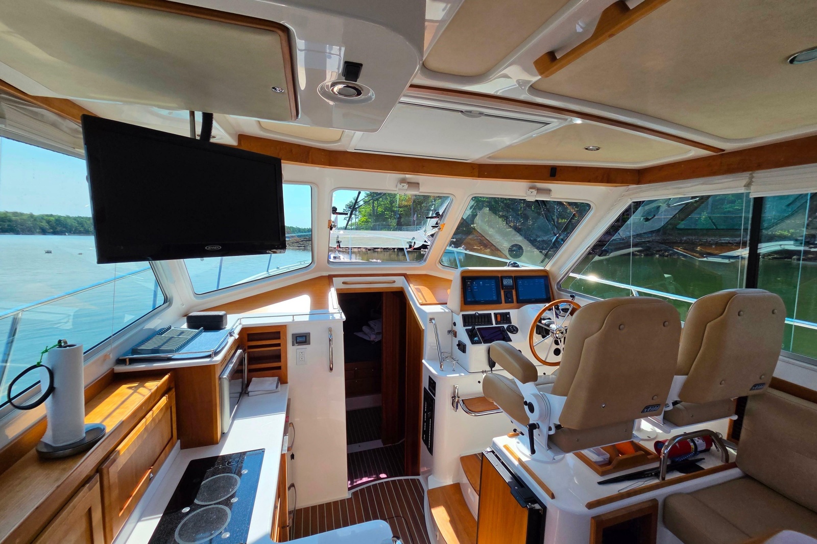 2018 Back Cove 37