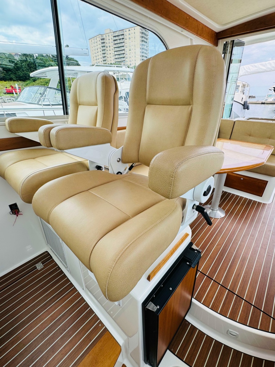 2018 Back Cove 37