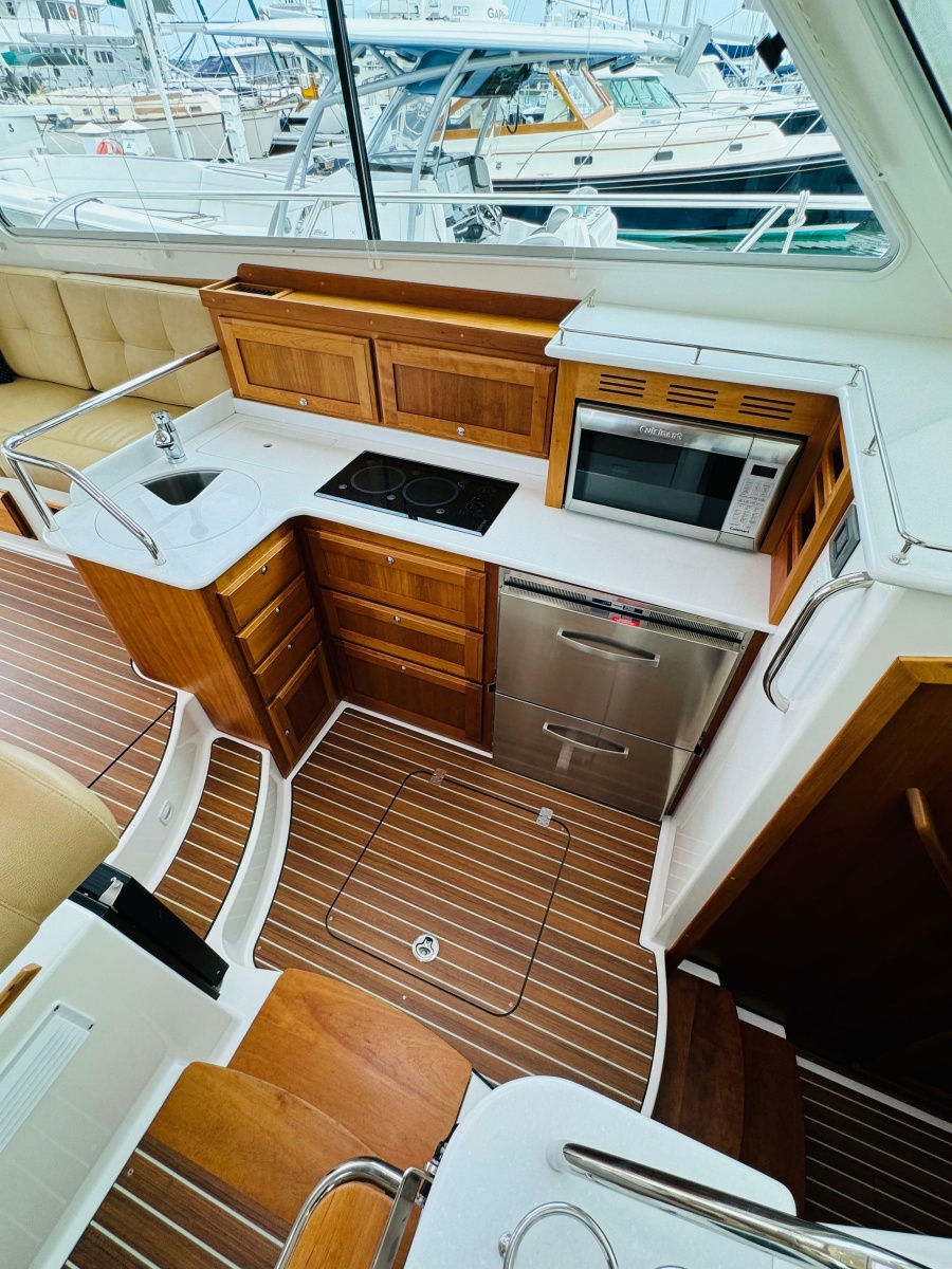 2018 Back Cove 37