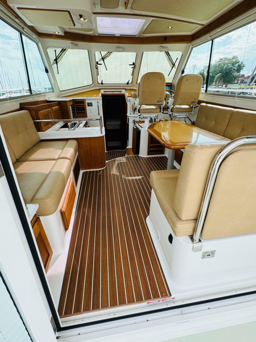 2018 Back Cove 37
