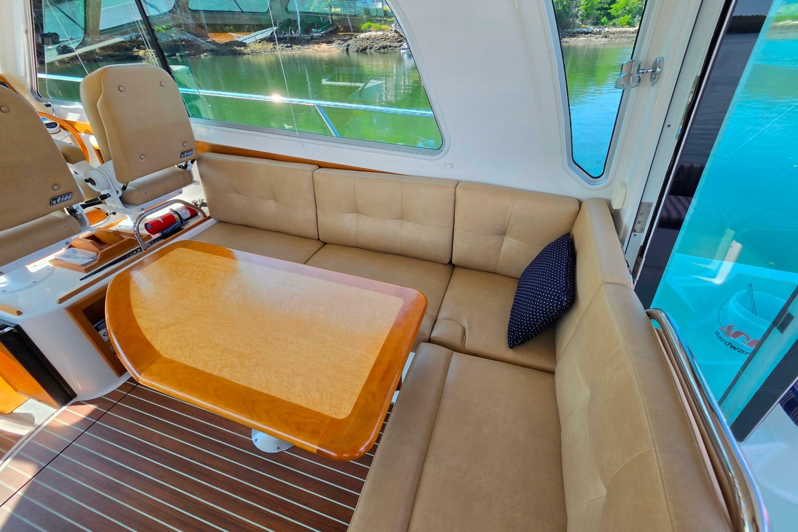 2018 Back Cove 37