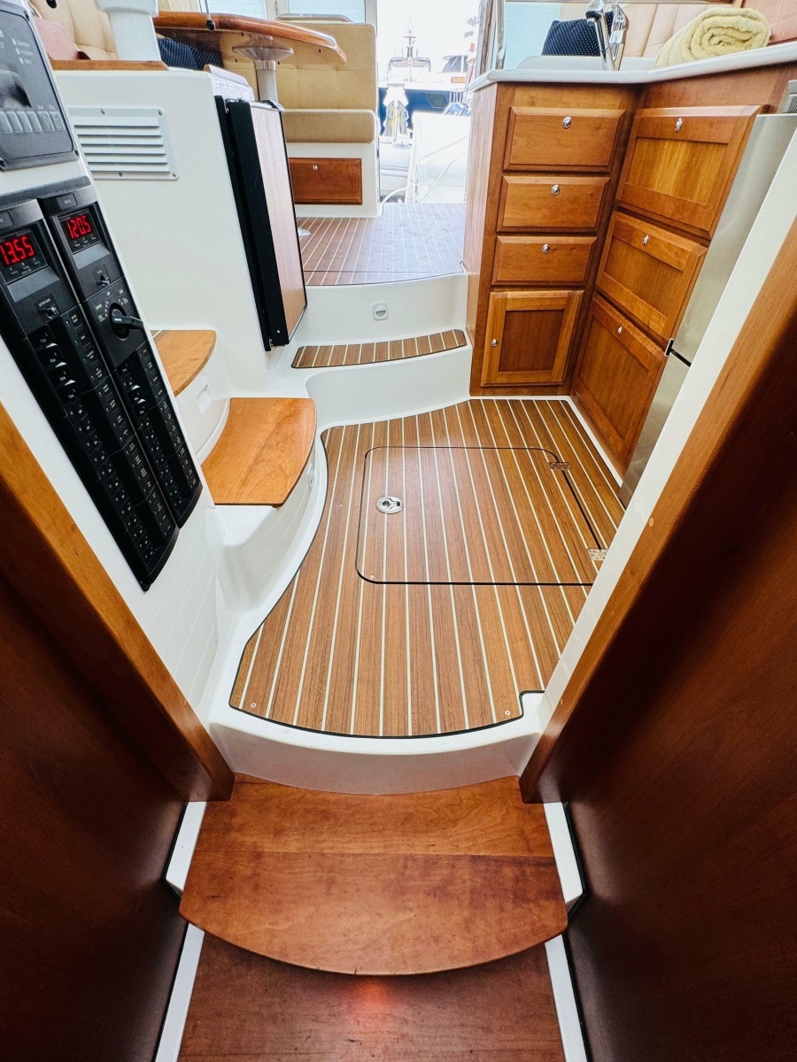 2018 Back Cove 37
