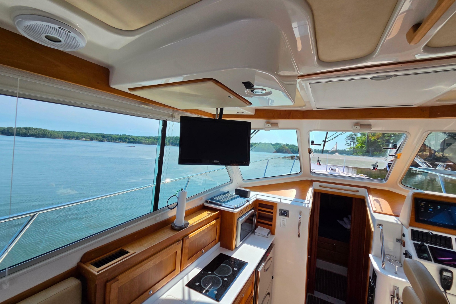2018 Back Cove 37