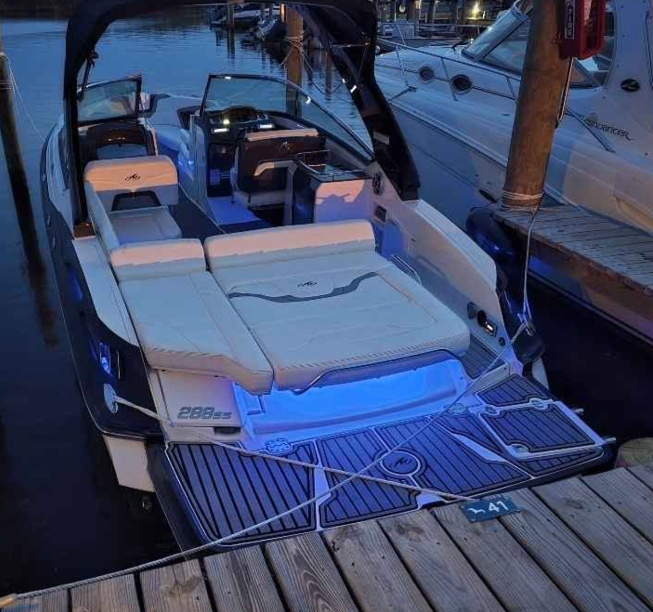 2013 Monterey 288SS