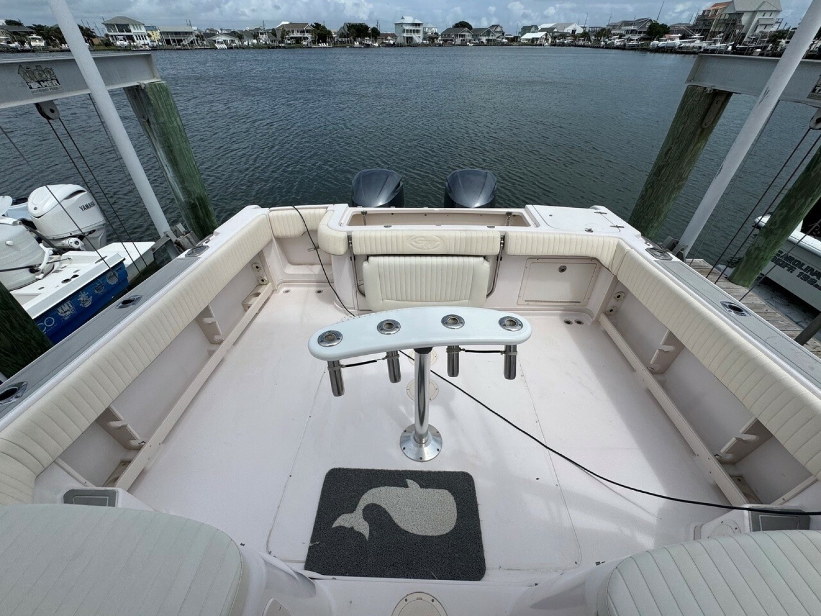 2003 Grady-White 330 Express
