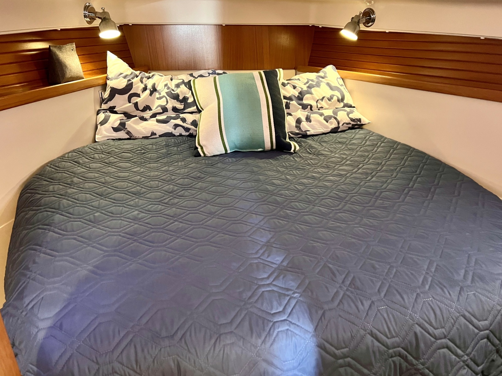 2011 Catalina 355