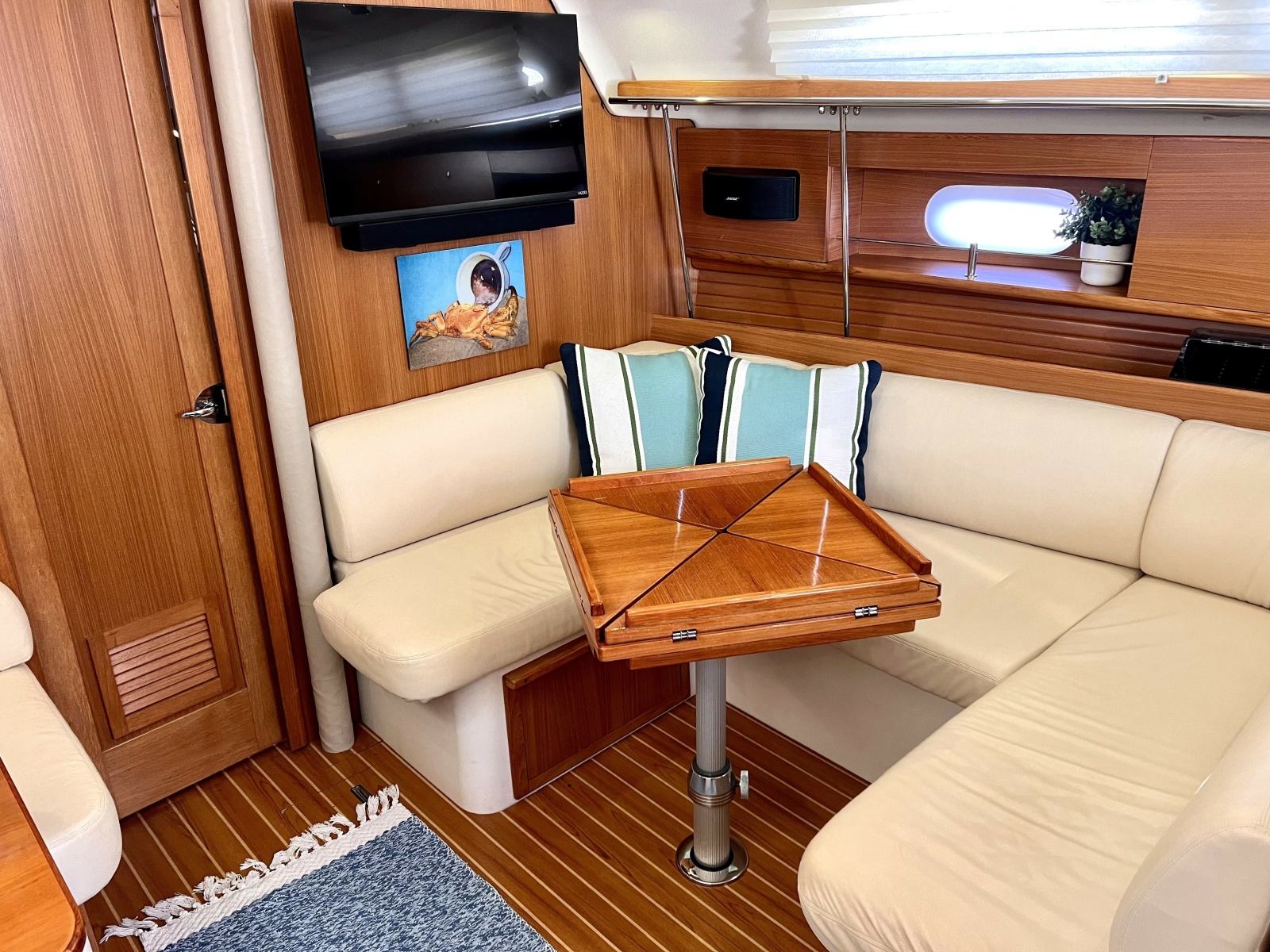2011 Catalina 355