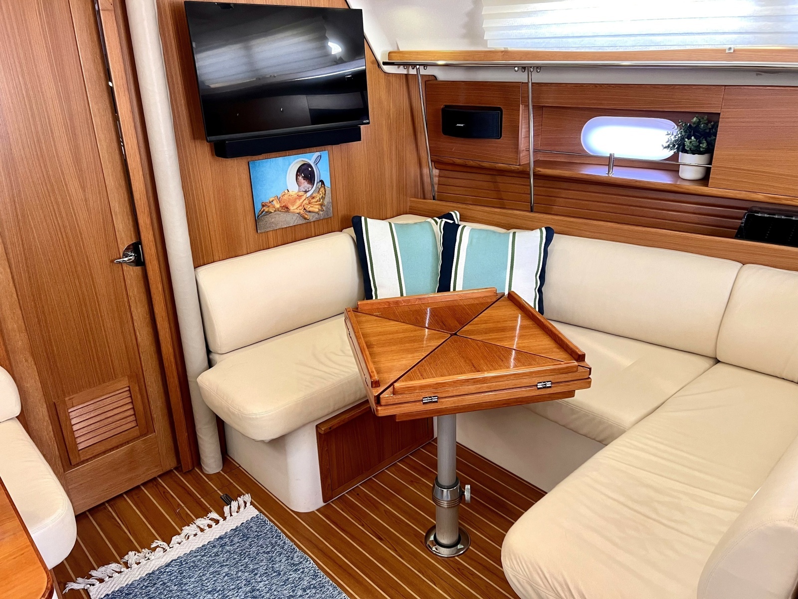 2011 Catalina 355
