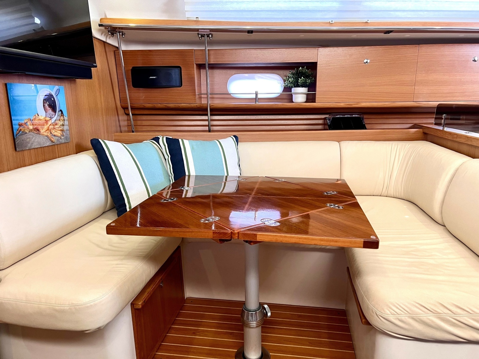 2011 Catalina 355