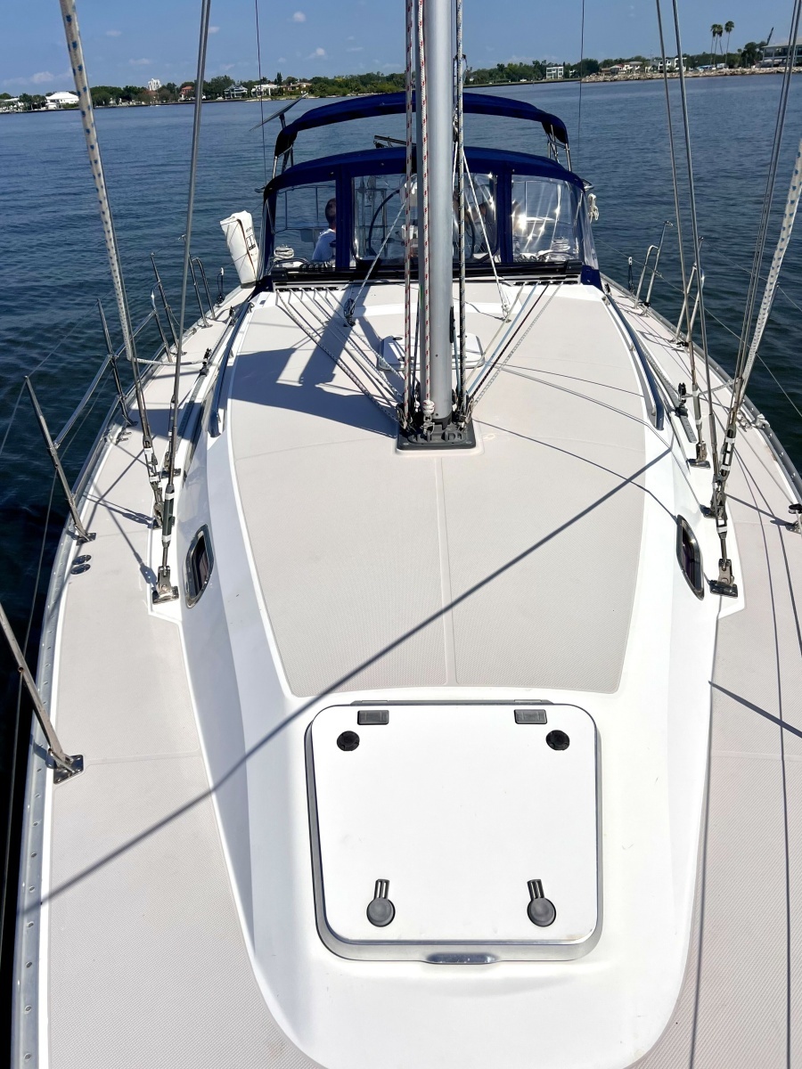 2011 Catalina 355