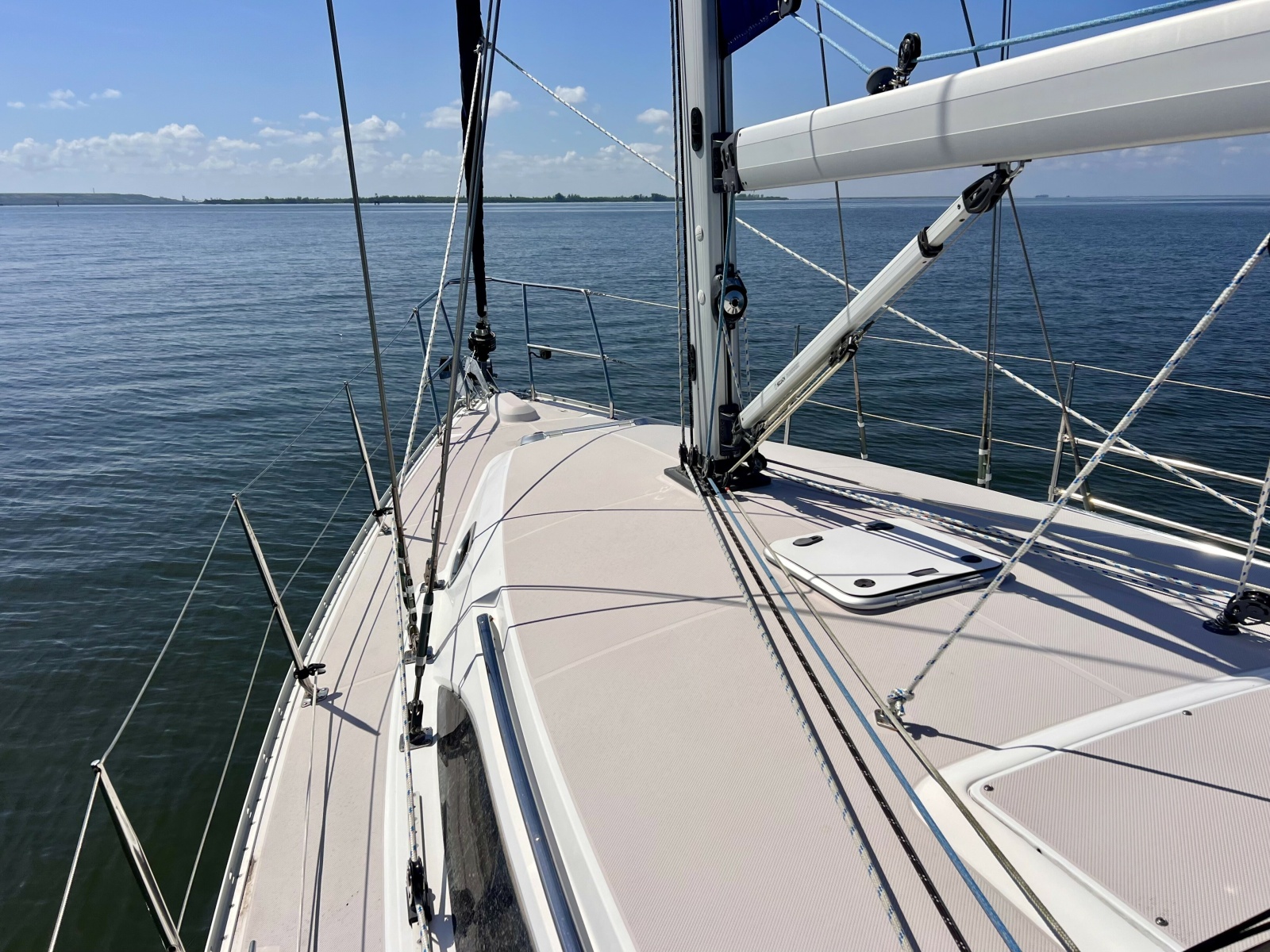 2011 Catalina 355