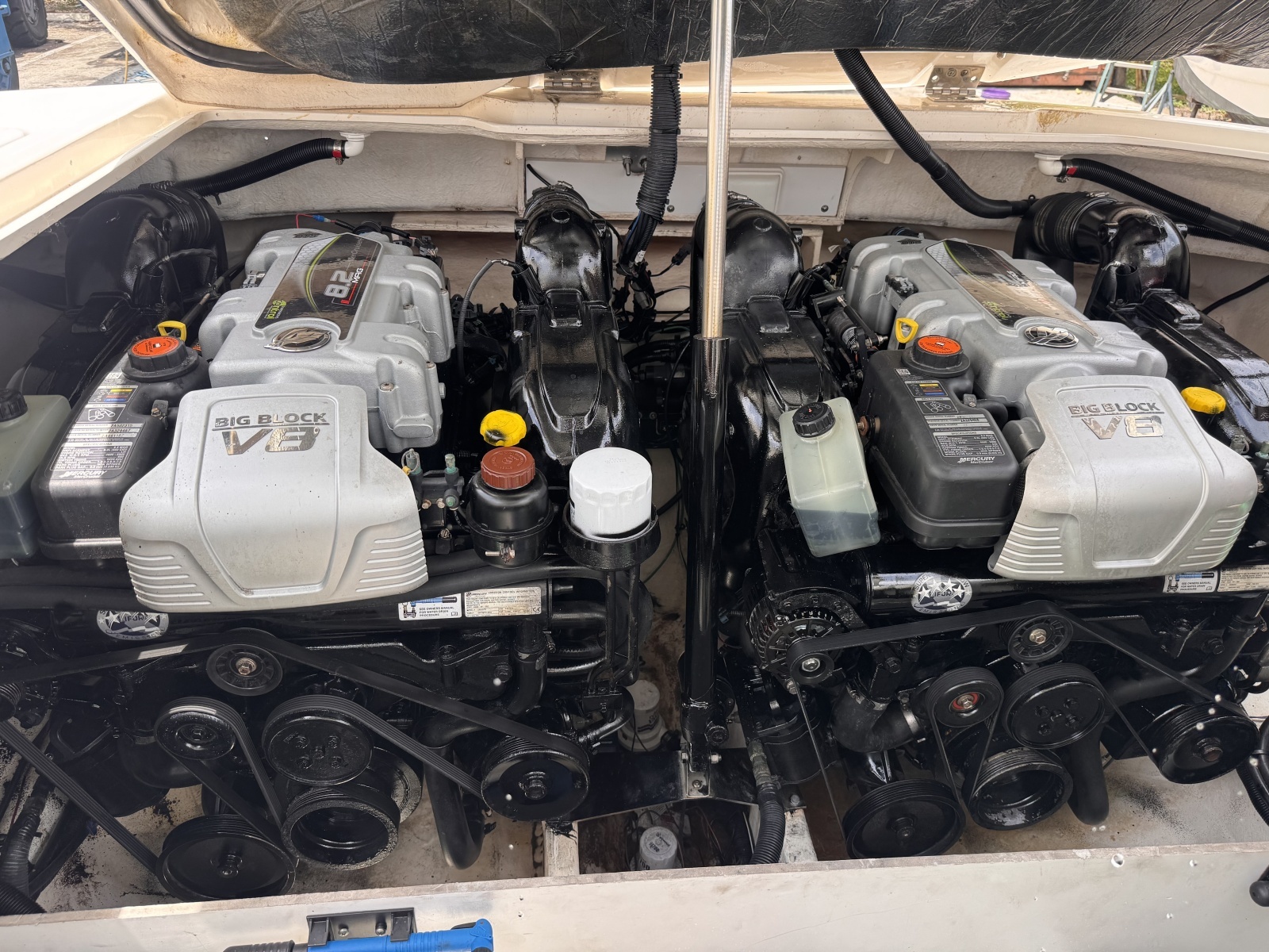 2016 Sea Ray 350 SLX