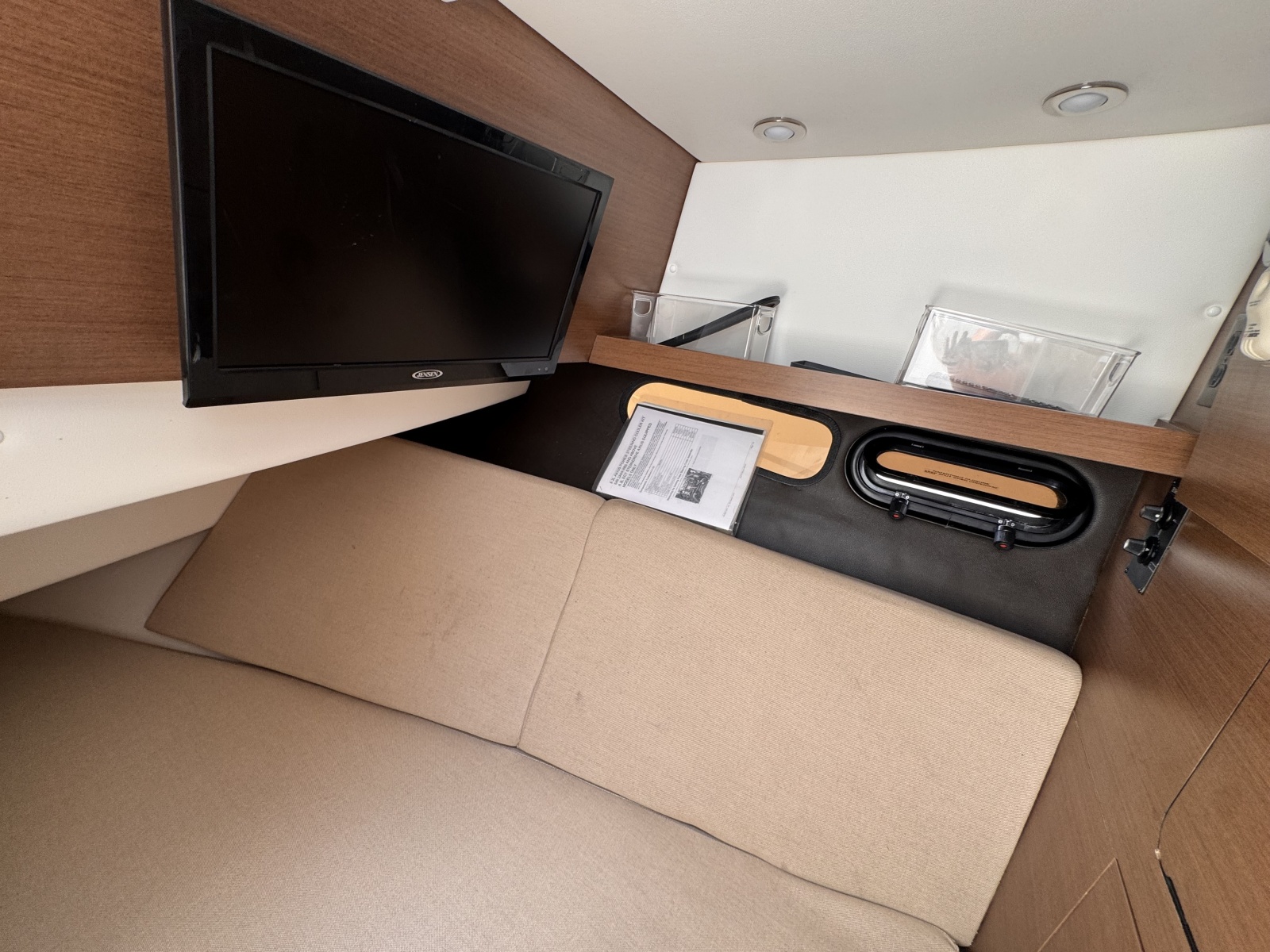 2016 Sea Ray 350 SLX