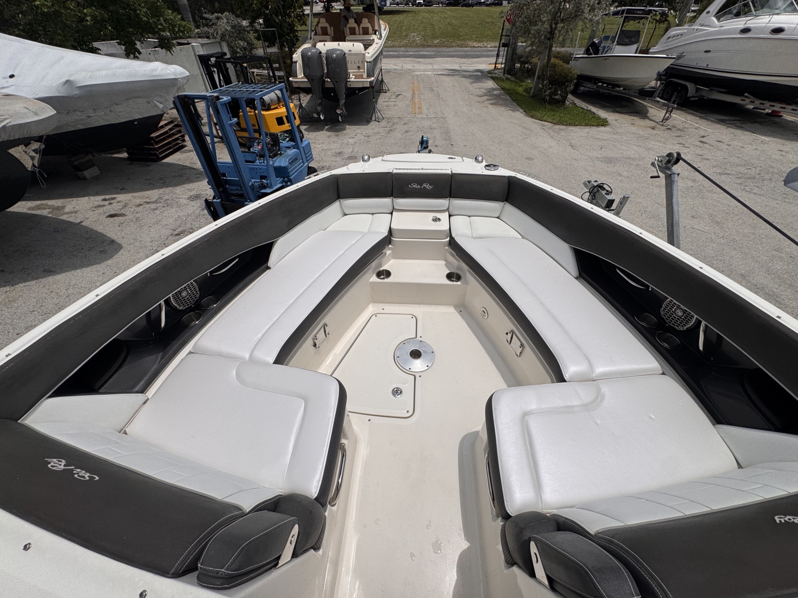2016 Sea Ray 350 SLX