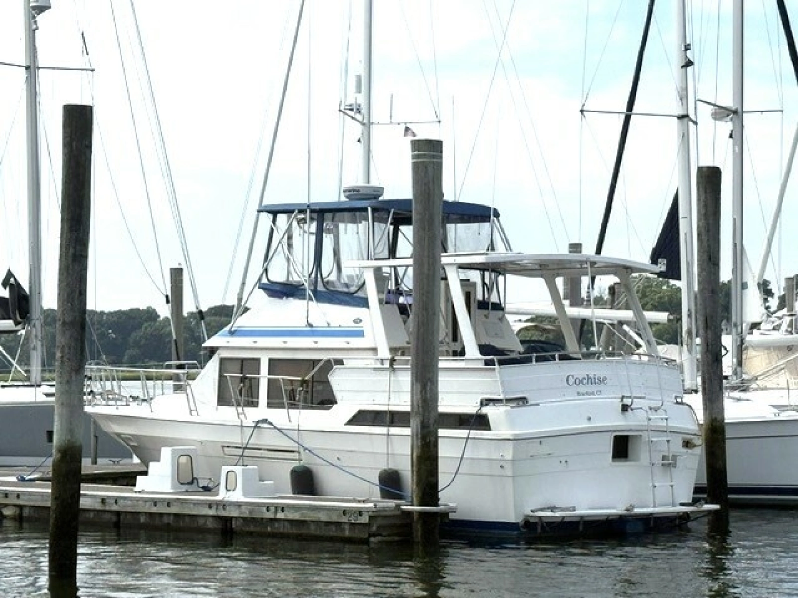 1990 Vista Sun Deck Trawler