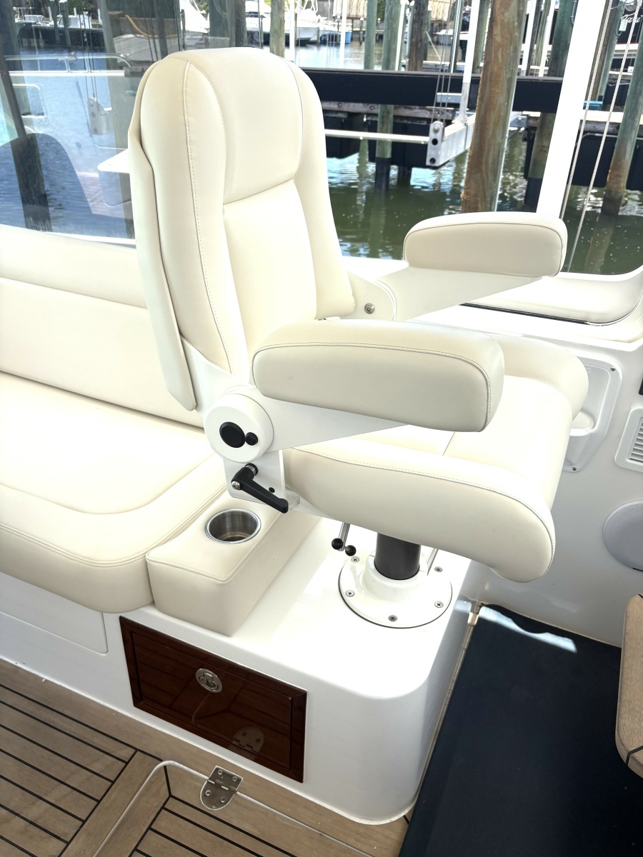 2024 MJM 35z