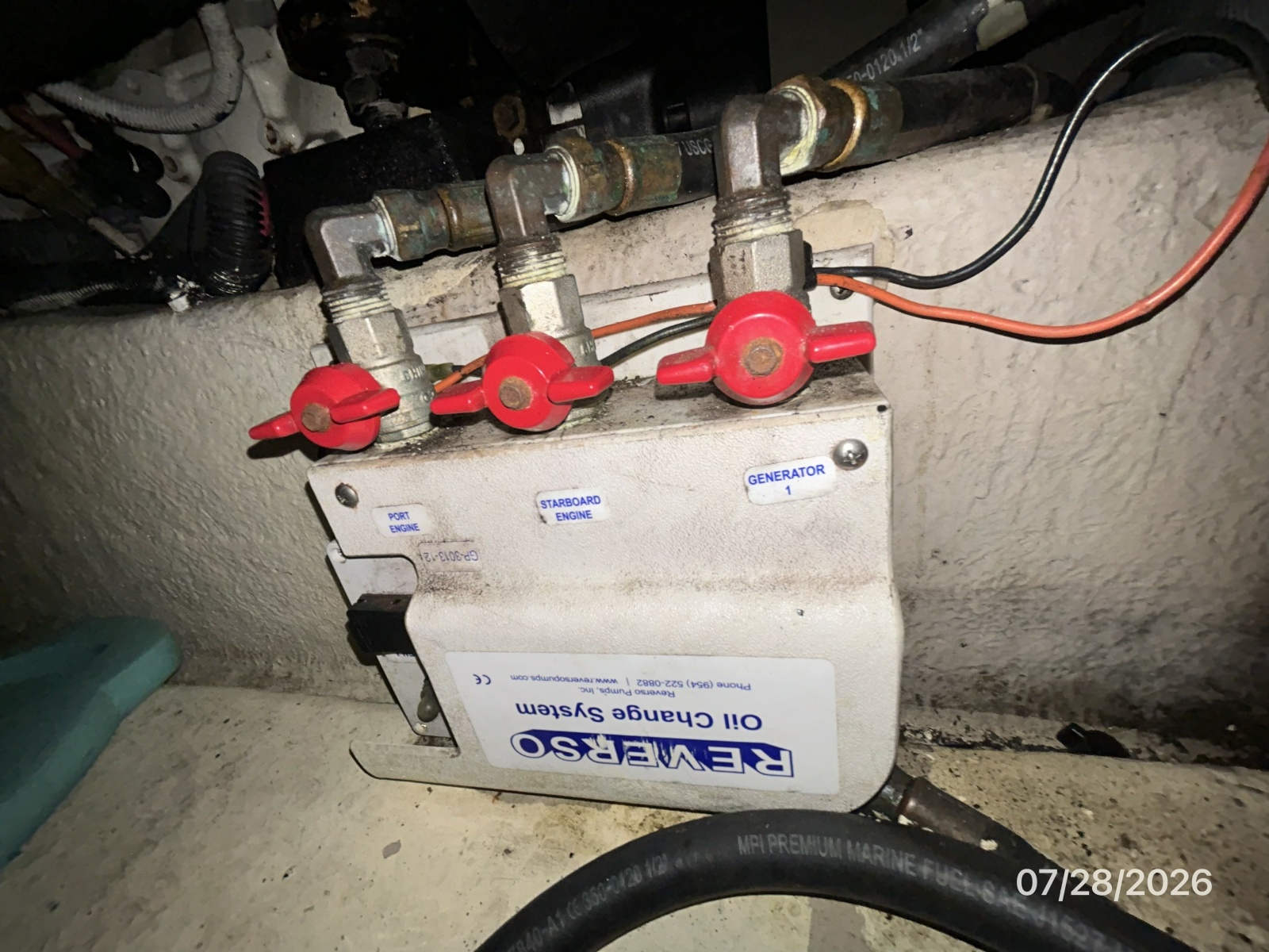 40' Sea Ray oil change system
