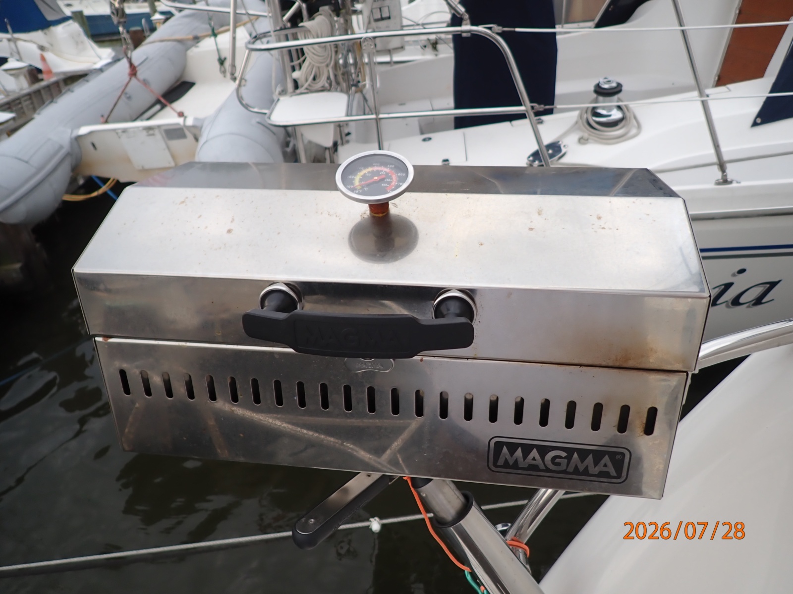 40' Sea Ray BBQ grill