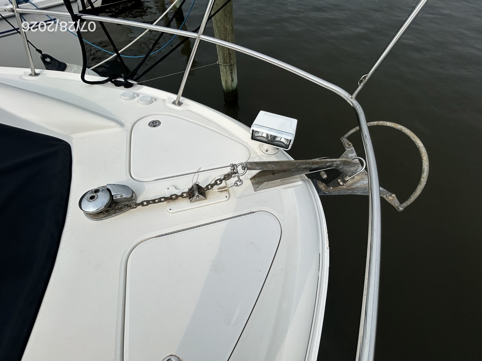 40' Sea Ray anchor windlass2