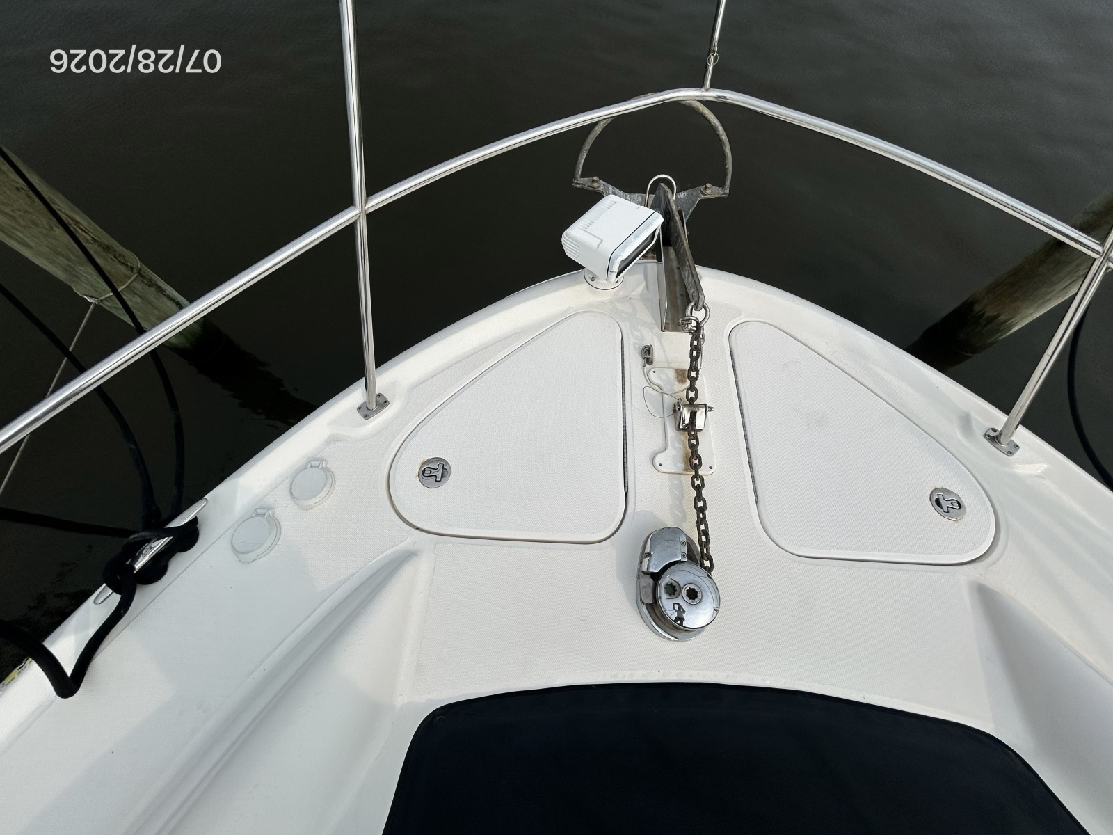 40' Sea Ray anchor windlass1