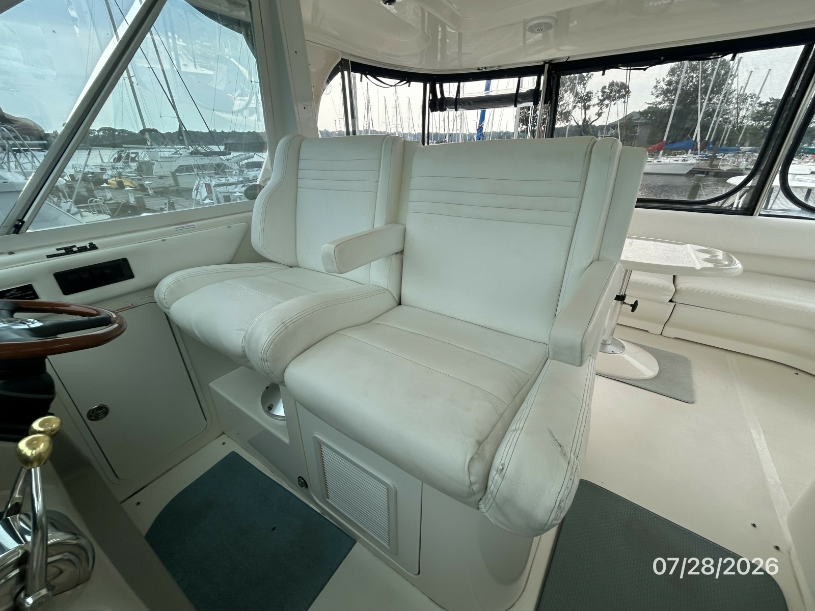 40' Sea Ray helmseats