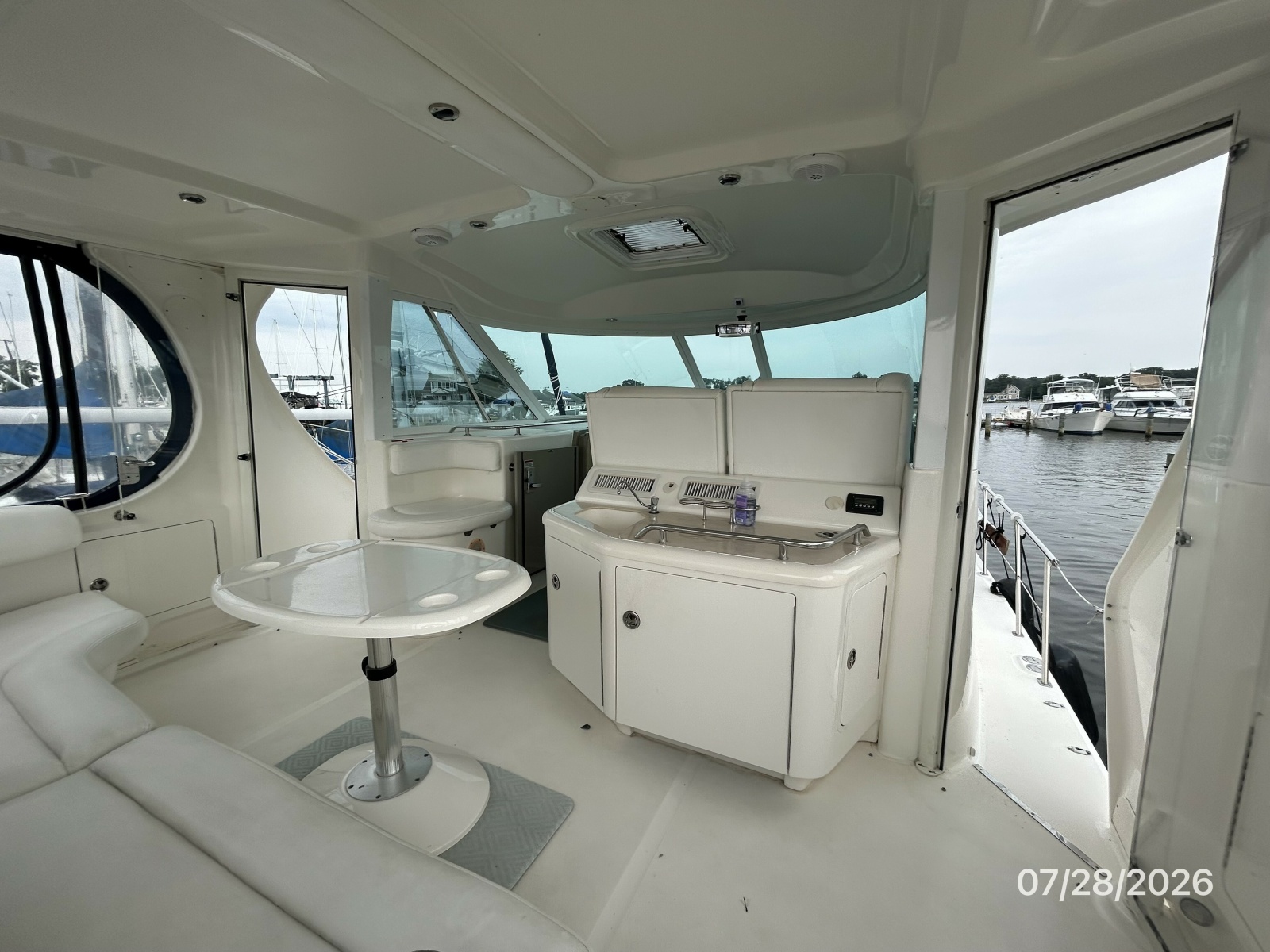 40' Sea Ray upper deck forward