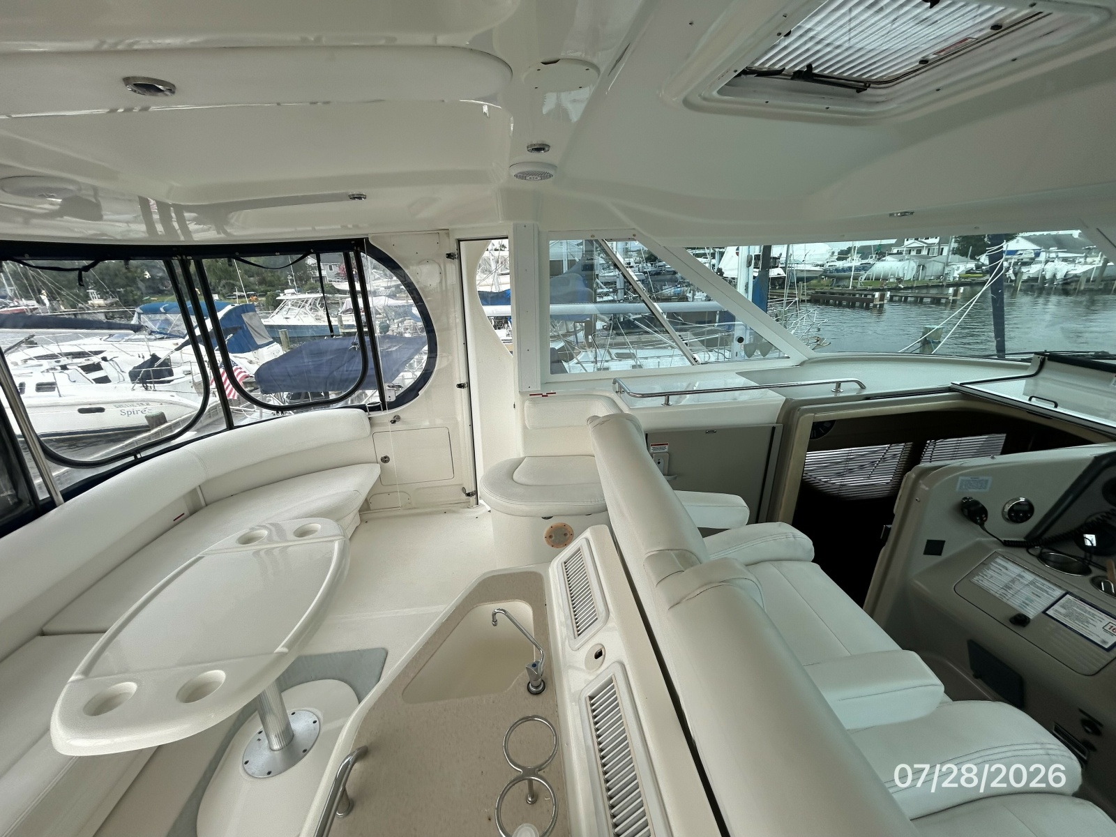 40' Sea Ray upper deck port