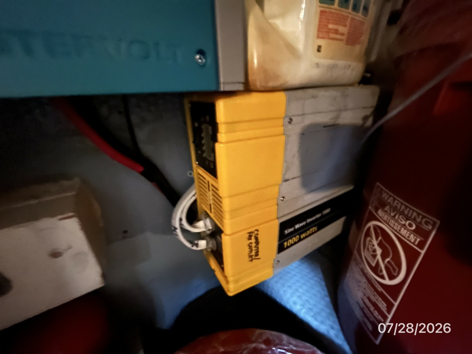 54' Hatteras inverter