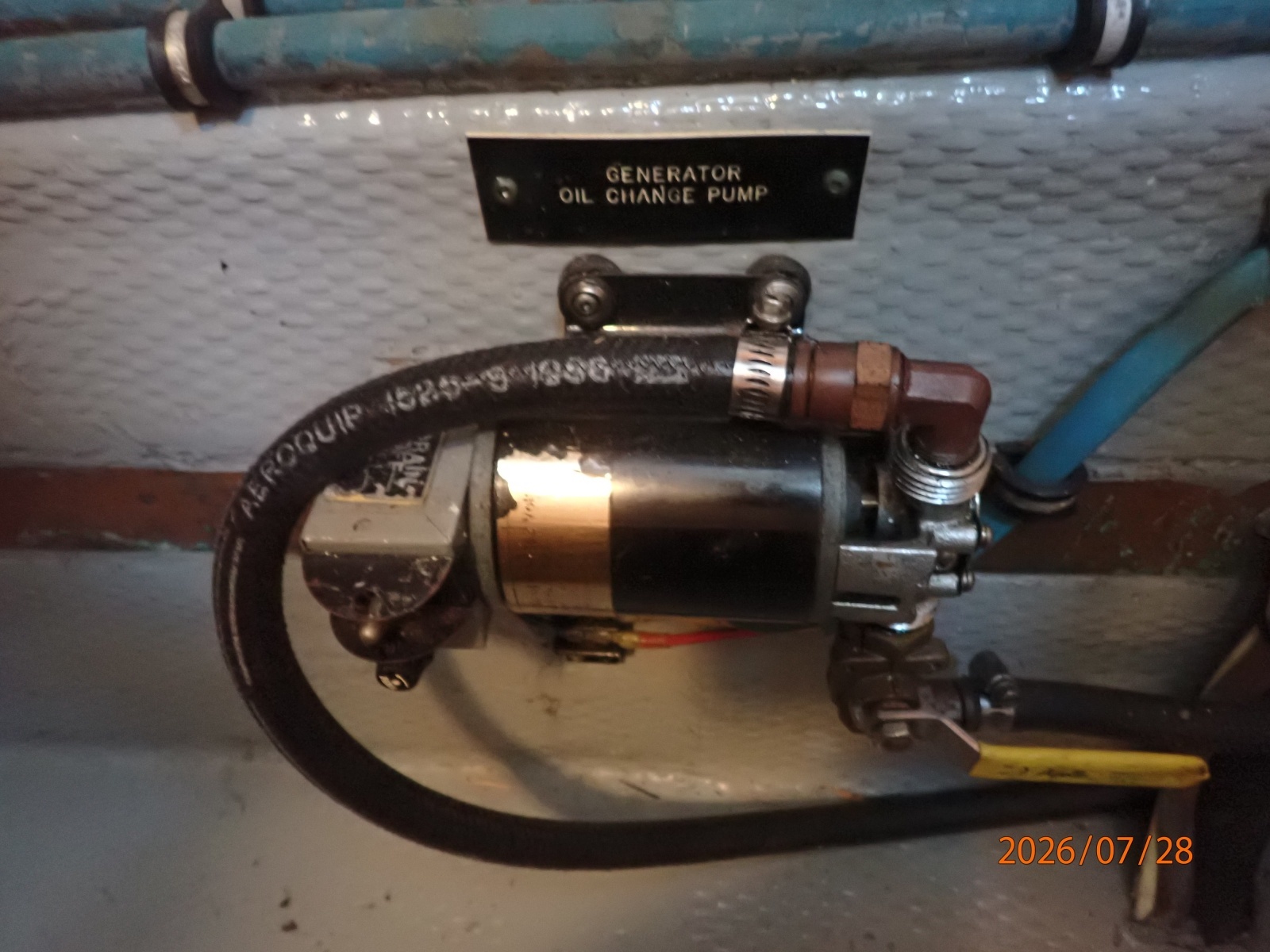 54' Hatteras generator oil change system