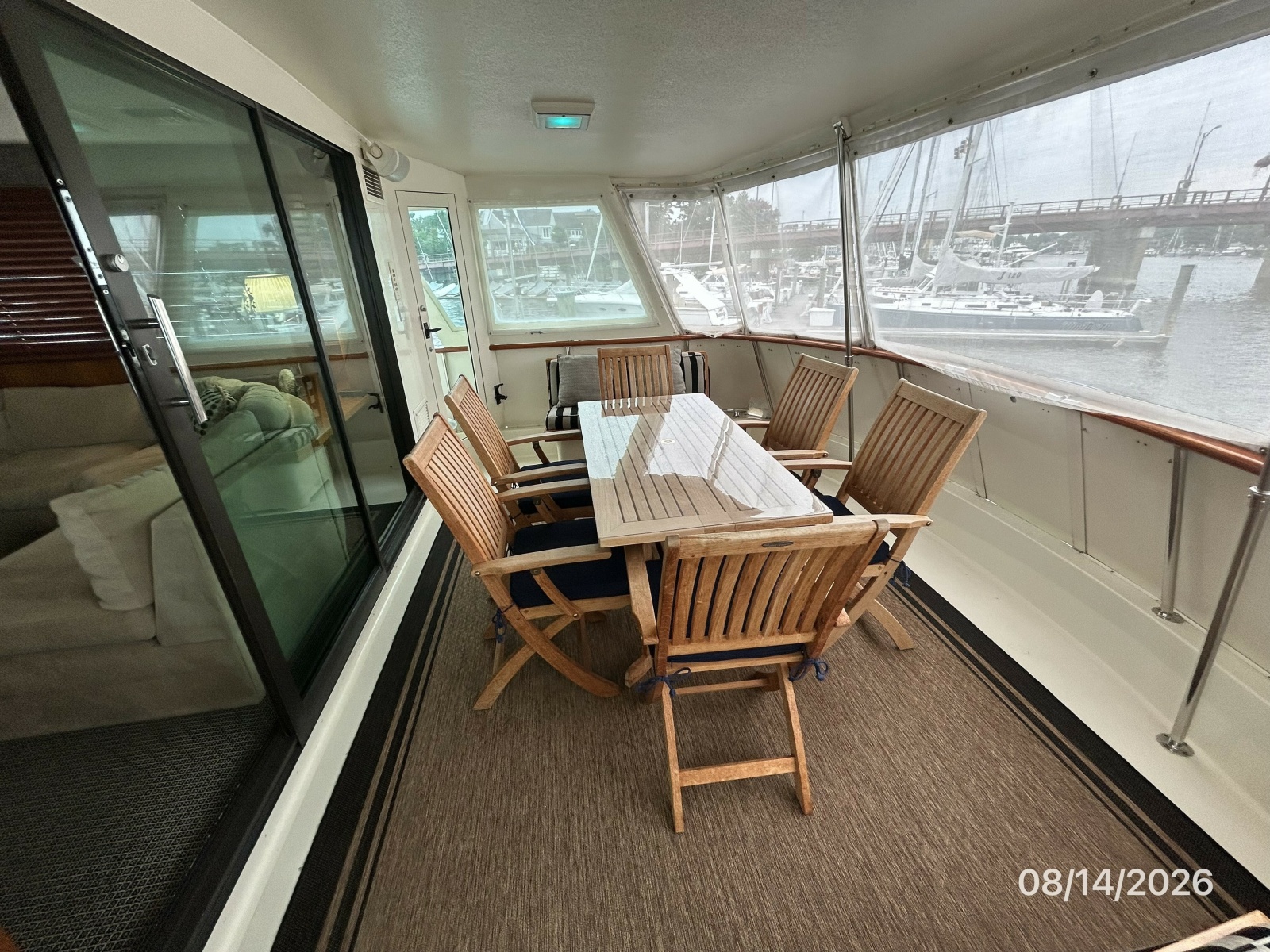 54' Hatteras aftdeck starboard