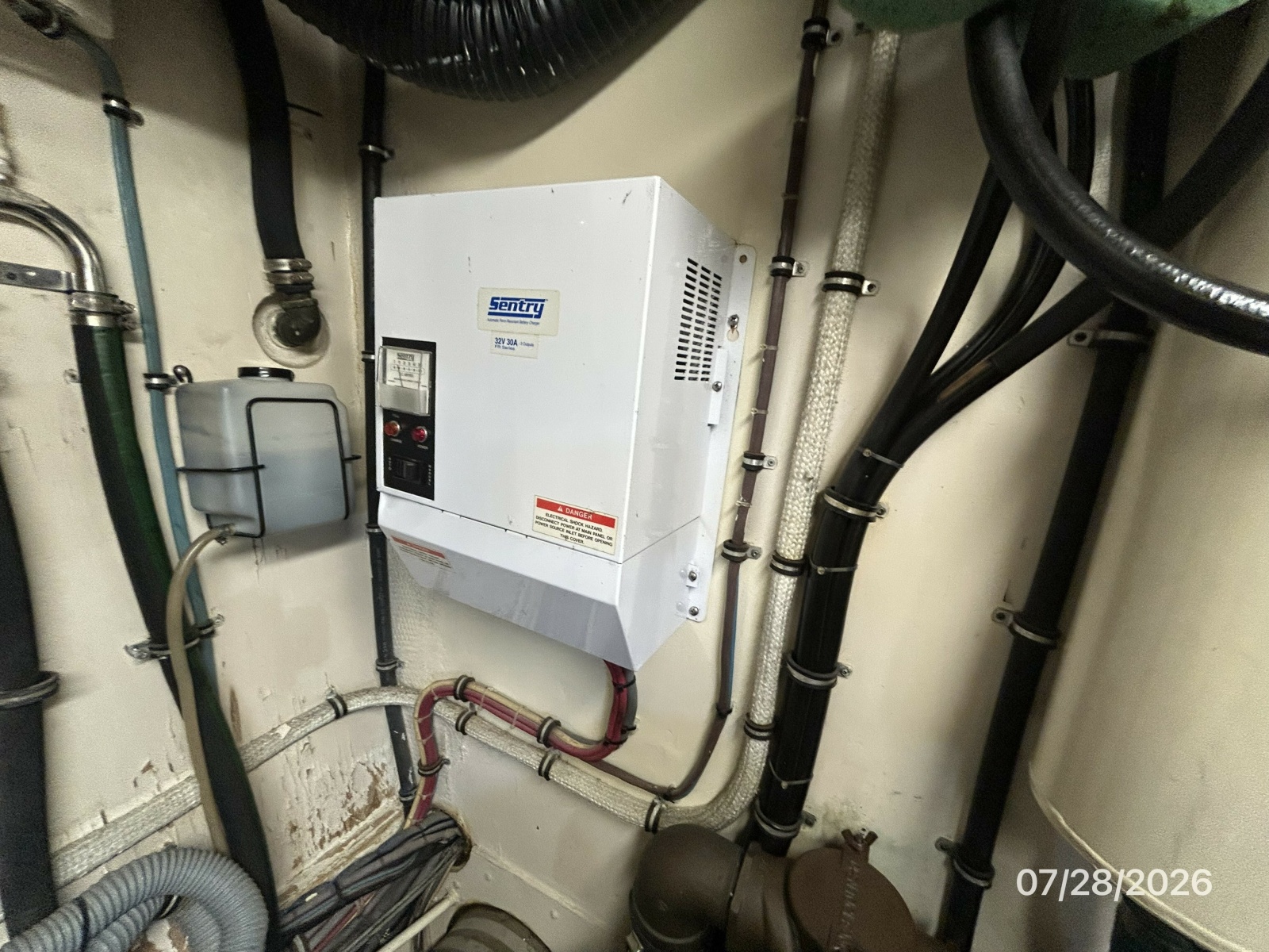 54' Hatteras battery charger2