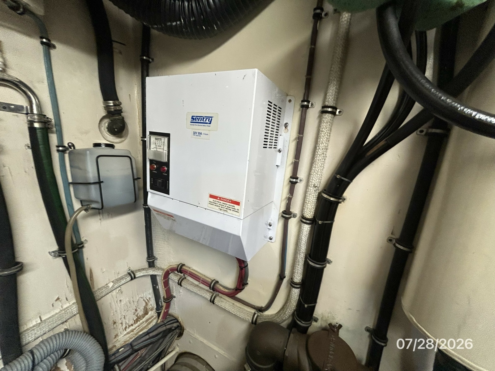 54' Hatteras battery charger2