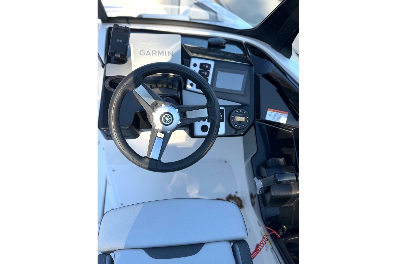 2023 Yamaha Boats SX220