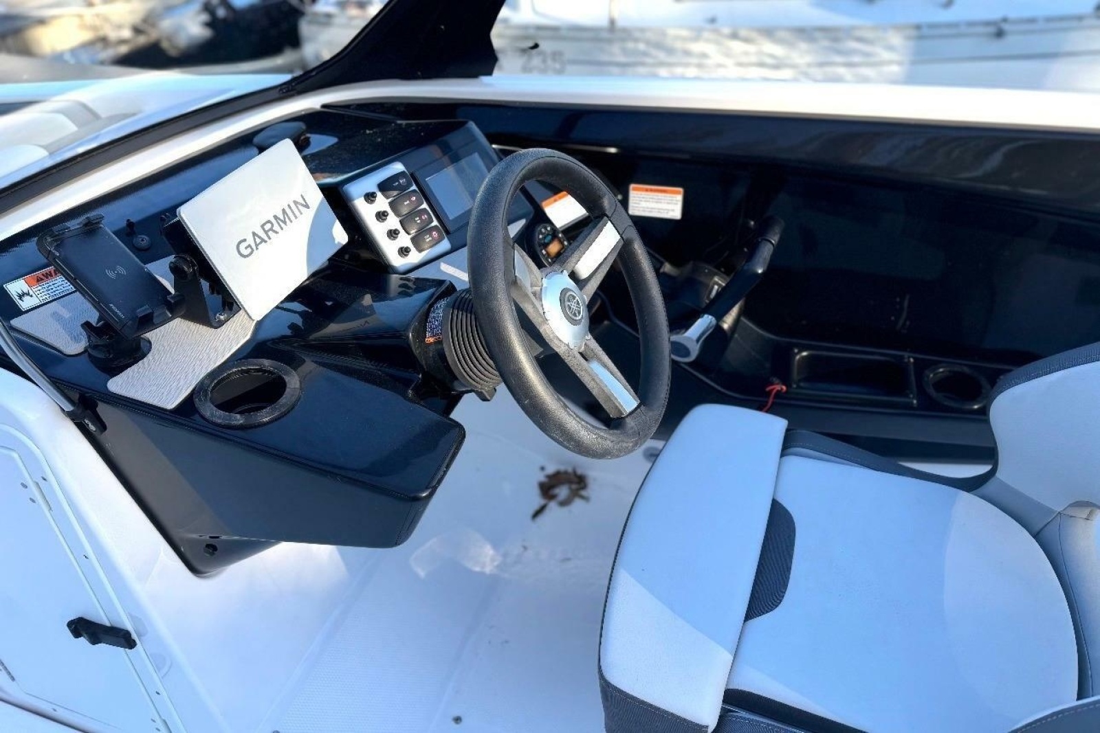 2023 Yamaha Boats SX220