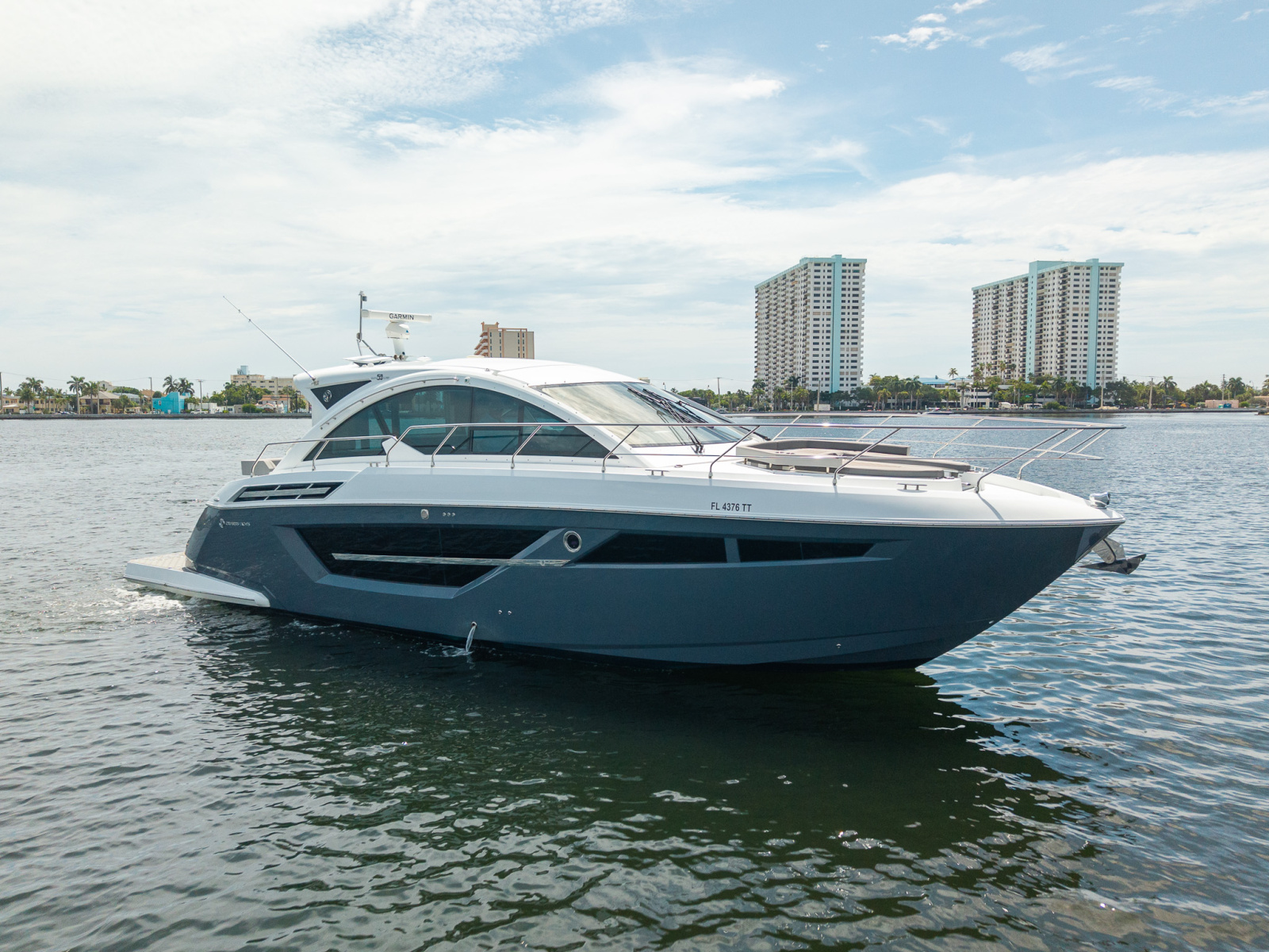 2023 Cruisers Yachts 50 C