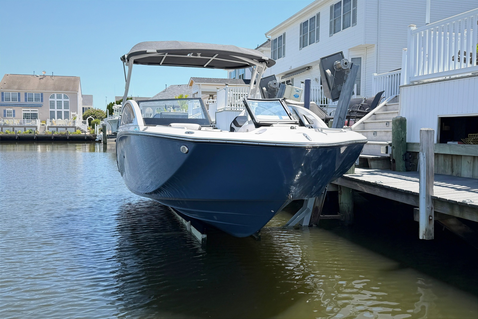 2023 Yamaha Boats 275SE