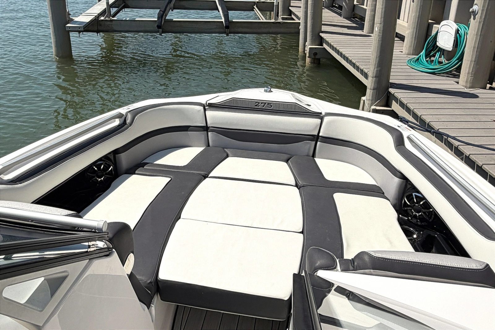 2023 Yamaha Boats 275SE