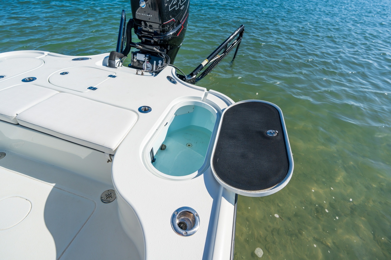 2013 Yellowfin 24 Bay