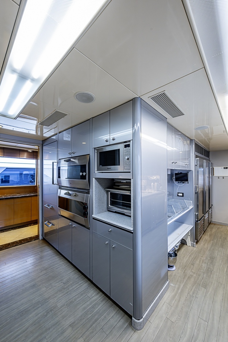 1997 Delta Marine Tri-Deck Motor Yacht