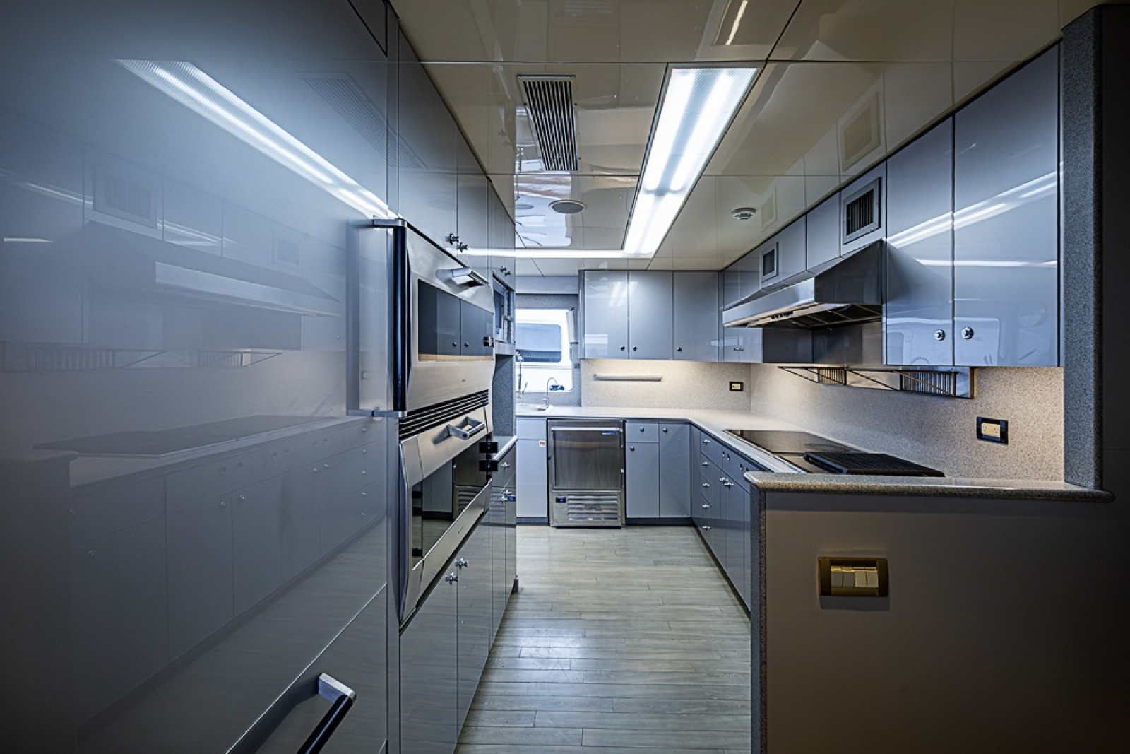 1997 Delta Marine Tri-Deck Motor Yacht