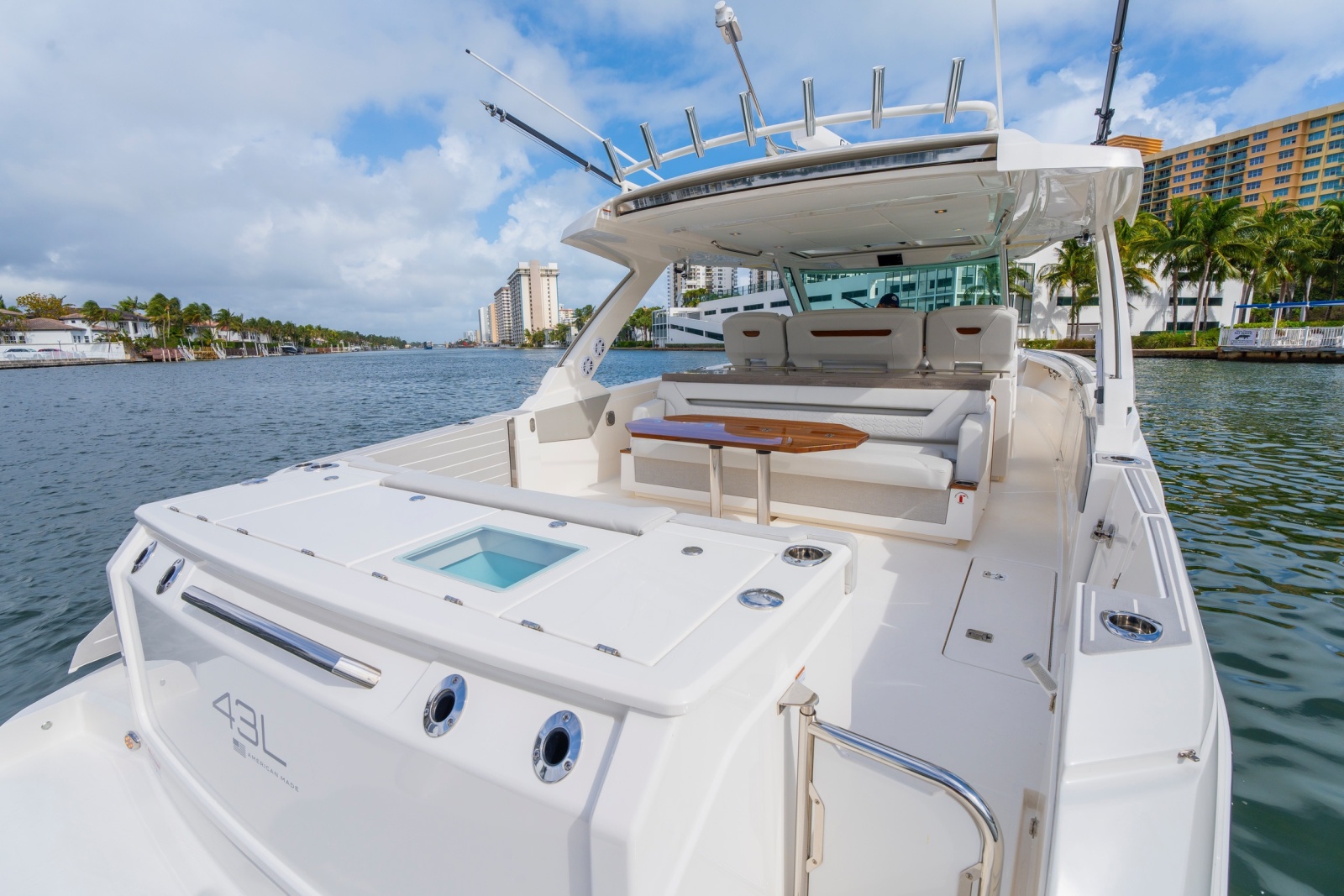 2024 Tiara Yachts 43 LS