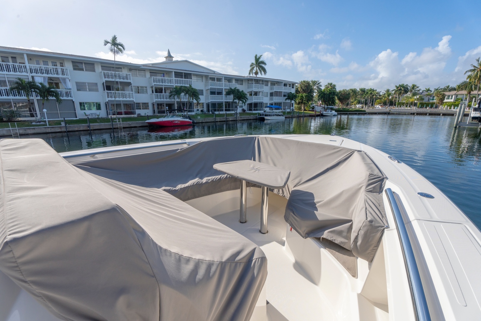 2024 Tiara Yachts 43 LS