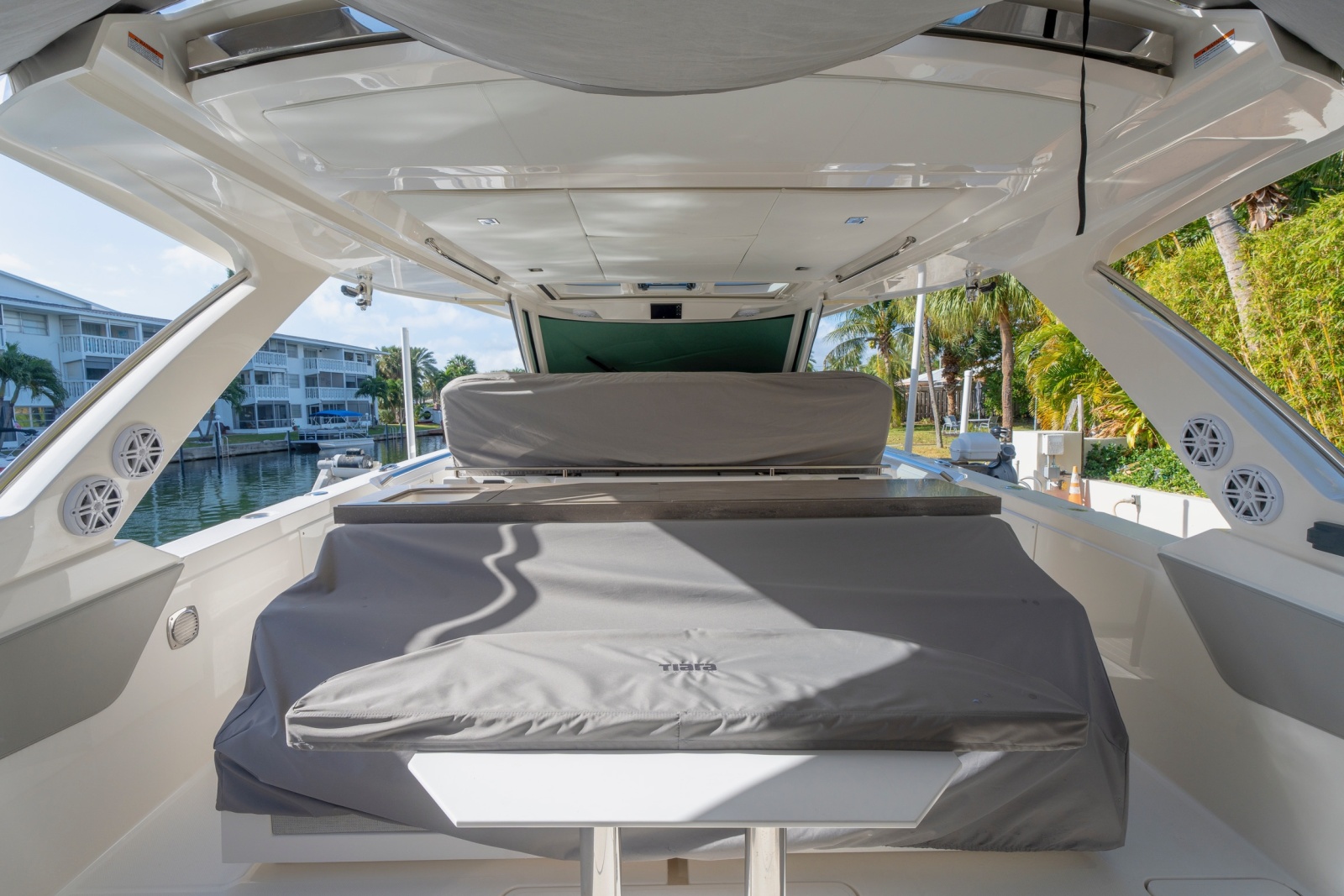 2024 Tiara Yachts 43 LS