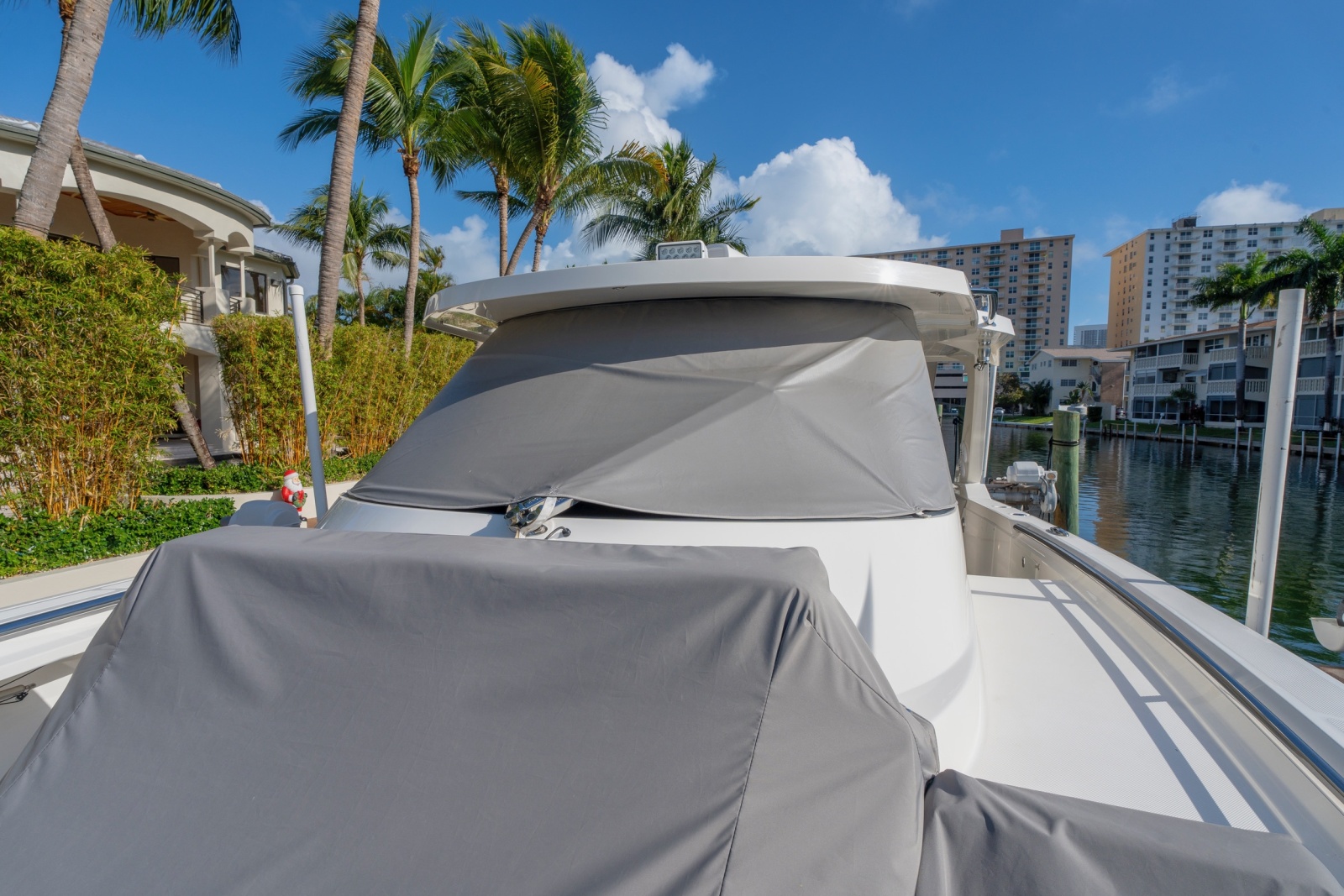 2024 Tiara Yachts 43 LS