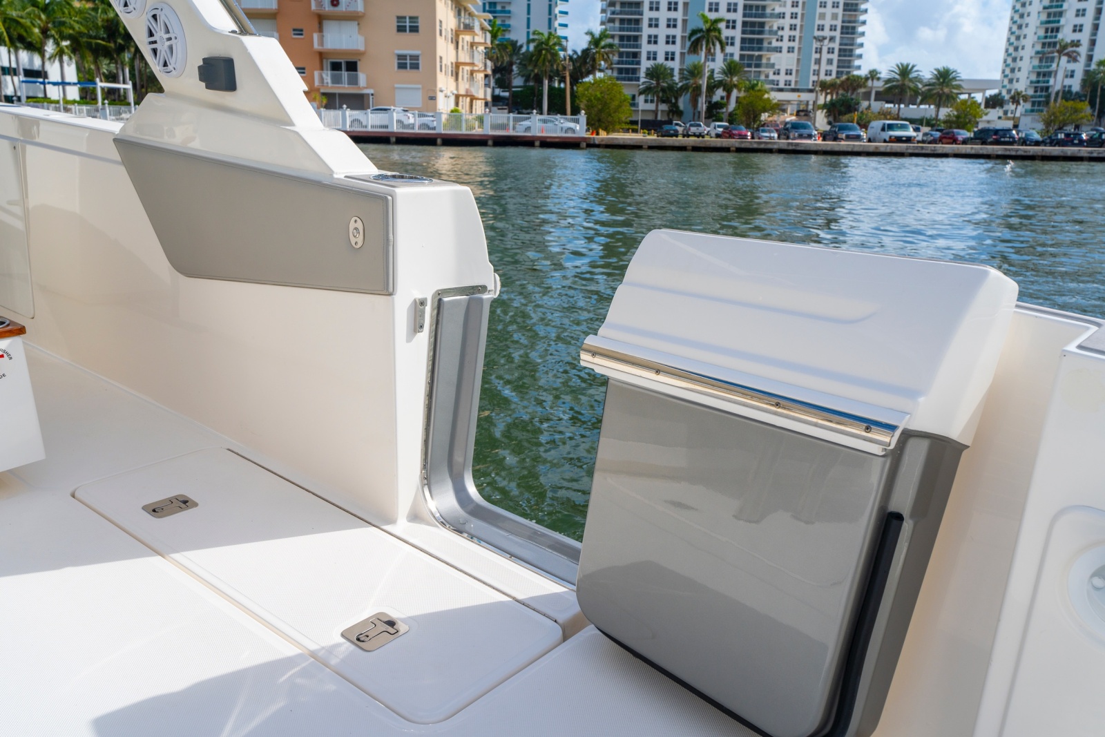 2024 Tiara Yachts 43 LS