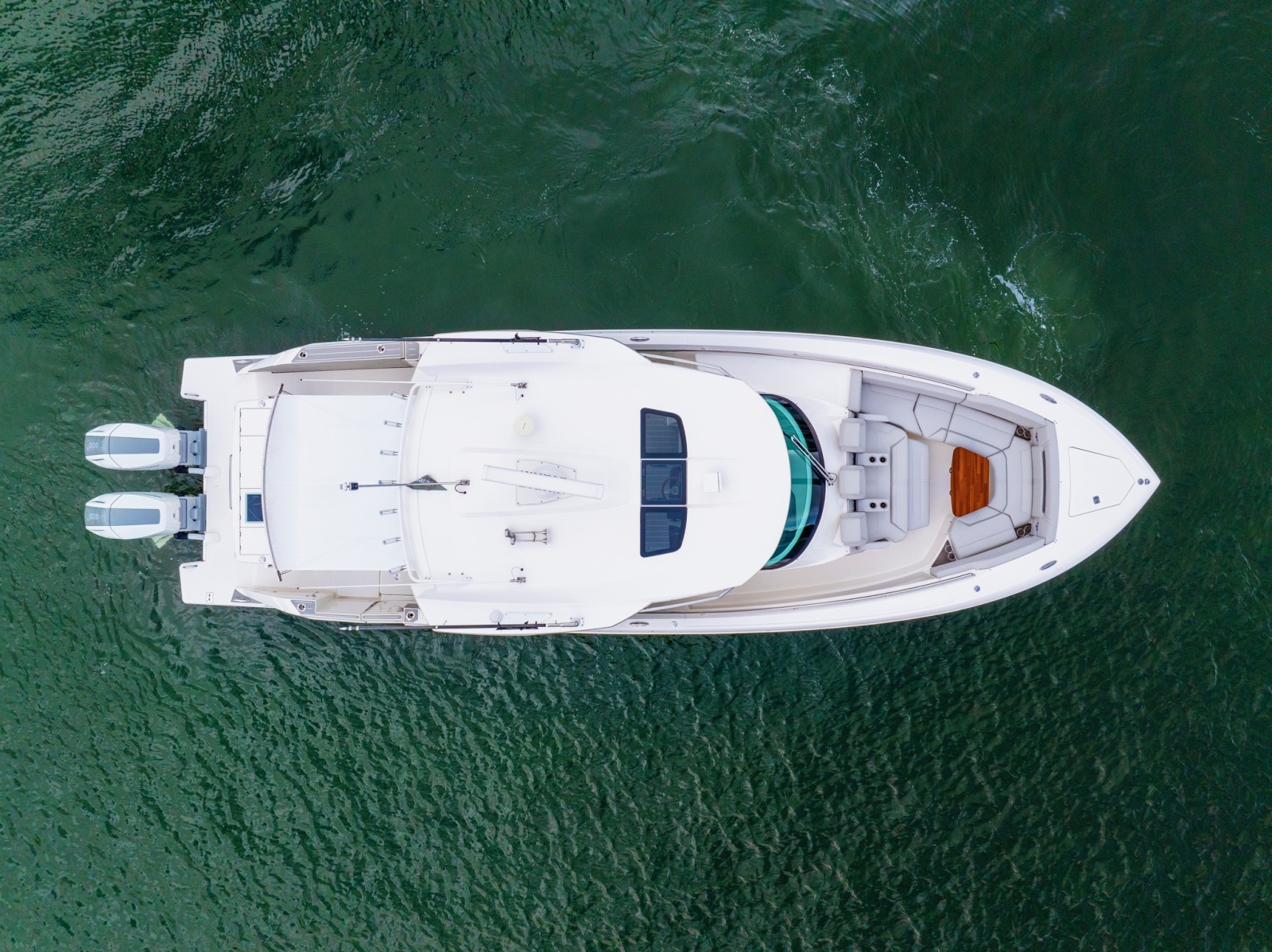 2024 Tiara Yachts 43 LS