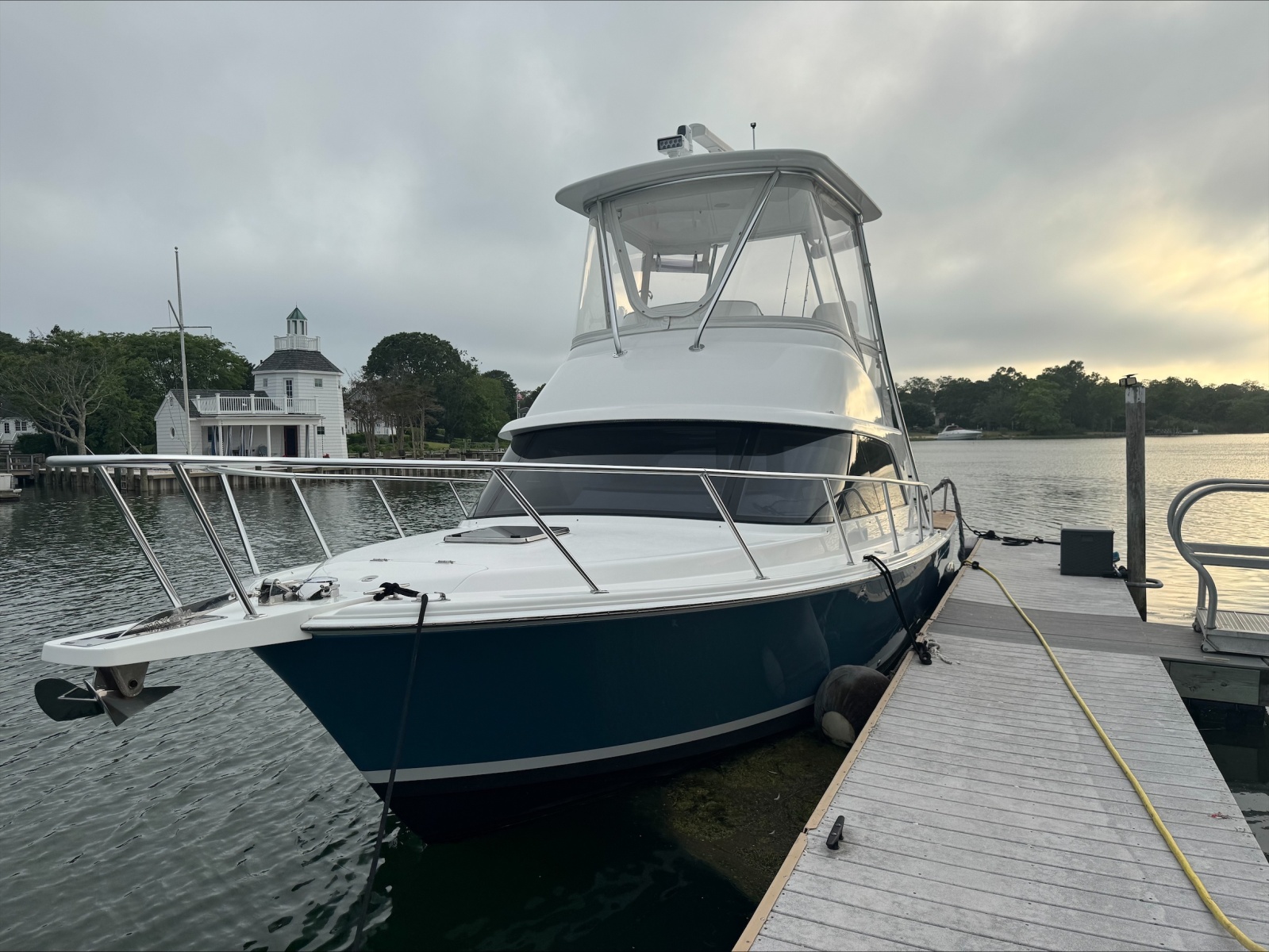 2021 Bertram 35 Flybridge