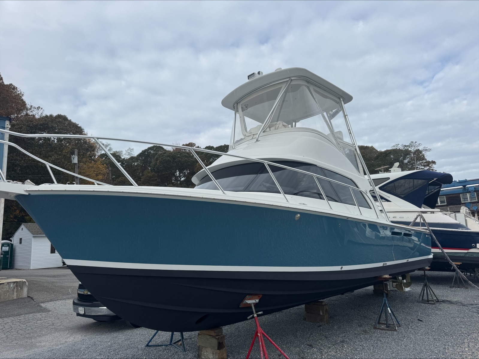 2021 Bertram 35 Flybridge